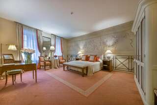 Отель Relais & Châteaux Stikliai Hotel Вильнюс Люкс с доступом в спа-центр-1